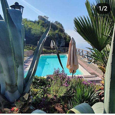 La Cicogna Bed & Breakfast Аджерола Екстериор снимка