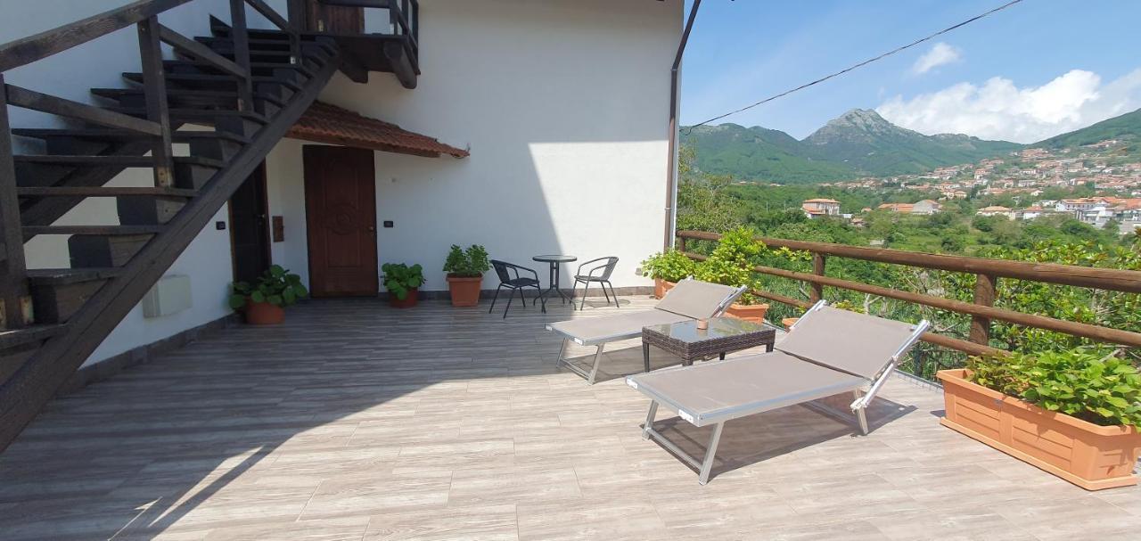 La Cicogna Bed & Breakfast Аджерола Екстериор снимка