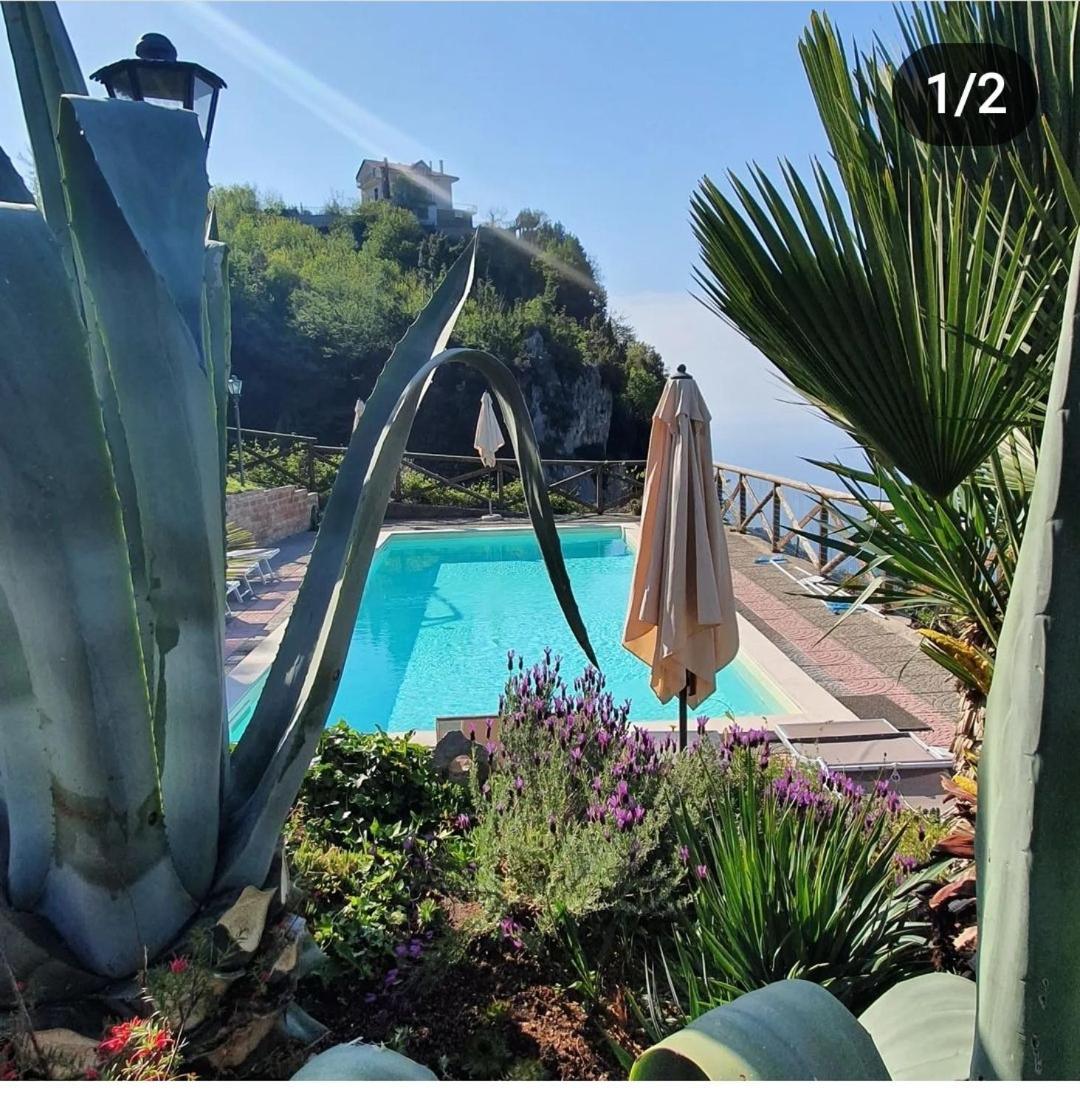 La Cicogna Bed & Breakfast Аджерола Екстериор снимка