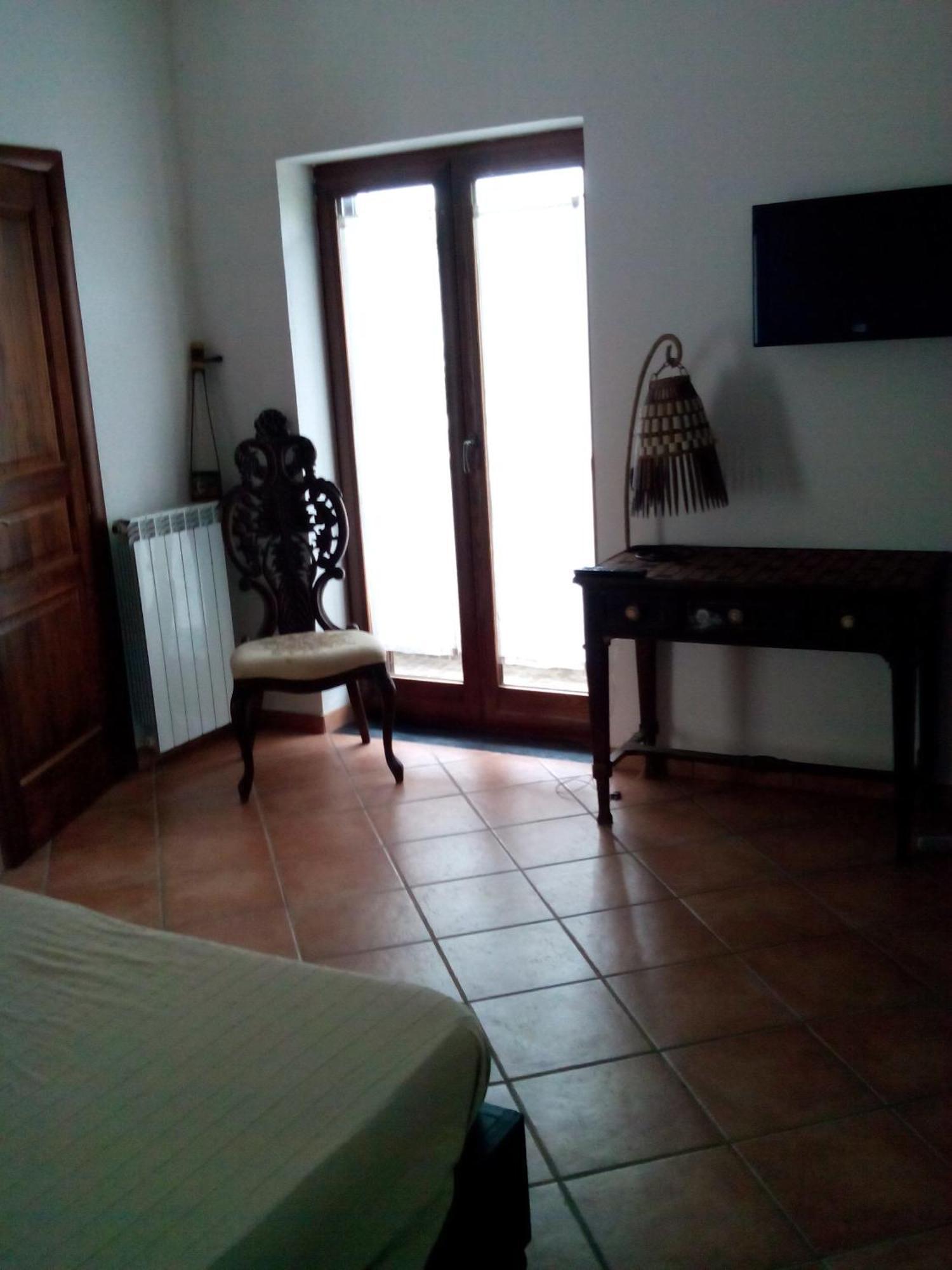 La Cicogna Bed & Breakfast Аджерола Стая снимка
