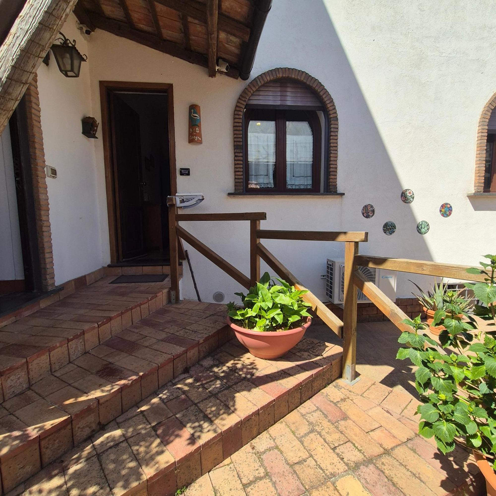 La Cicogna Bed & Breakfast Аджерола Стая снимка